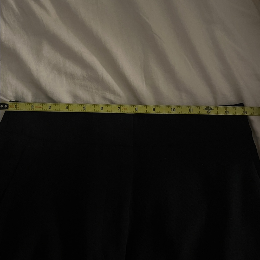 Aritzia Chic Black Wide Leg Women's Pants - Picture 3 of 4